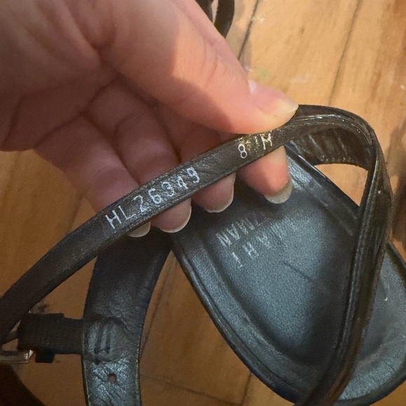 Stuart Weitzman classic patent leather pumps Black High Heel Sandals - Picture 6 of 6